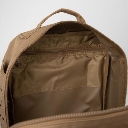 Рюкзак туристический, 35 л, 2 отдела на молниях, 2 наружных кармана, цвет бежевый